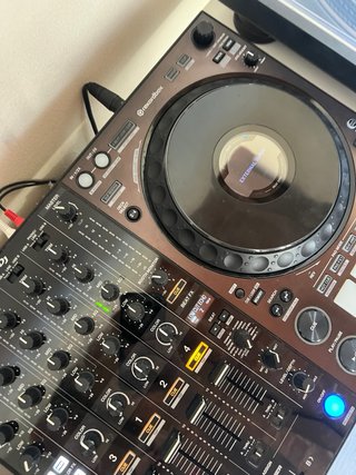 Pioneer DDJ-1000 + UDG Case