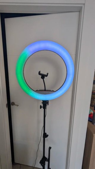 Aro de Luz LED con Trípode. Usado 4 veces