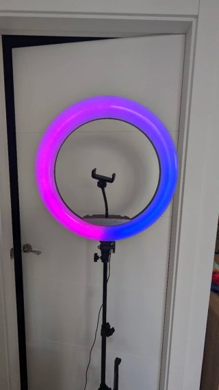 Aro de Luz LED con Trípode. Usado 4 veces
