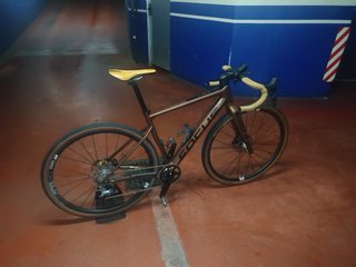 Bicicleta Gravel Focus Atlas