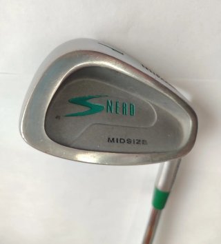 4x Palos de Golf Wilson SNERD