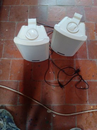 Altavoces Activos Monacor Blancos