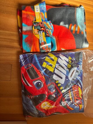 Manta y Cojín Blaze and the Monster Machines