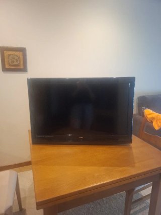 Televisión OKI 32 Buen Estado.