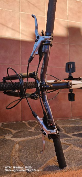 Bicicleta MTB KTM Race Carbtech