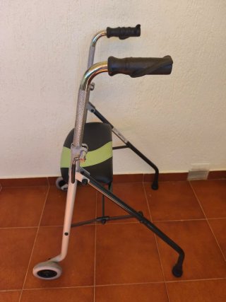 ANDADOR INVA ACTION2 P550/2 C/ ASIENTO