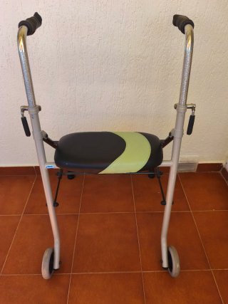 ANDADOR INVA ACTION2 P550/2 C/ ASIENTO