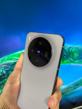 Vivo X300 da 12/256 GB - batteria da 6040 mAh