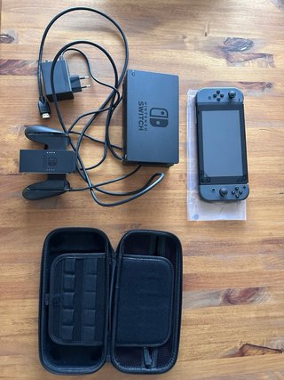 Nintendo Switch Gris y Negro
