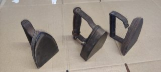 3 Planchas antiguas de hierro