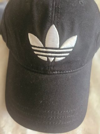 Gorra Adidas Negra