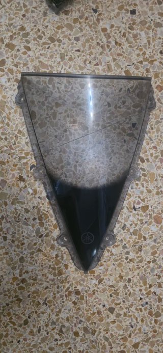 Cúpula Yamaha R1 2004-2005 Negra/Gris. Original
