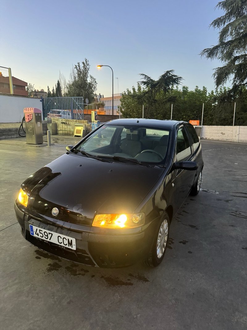 FIAT Punto 2002 - foto 1