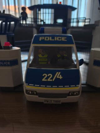Comisaría Policía Playmobil+furgón +Helicóptero