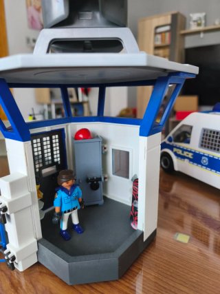 Comisaría Policía Playmobil+furgón +Helicóptero