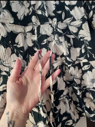Vestido Zara floral Talla XS
