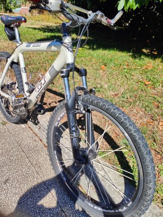Bicicleta GT de montaña