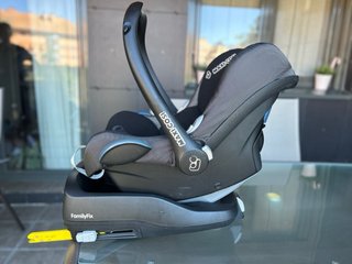 Maxi-Cosi CabrioFix + Base Isofix FamilyFix