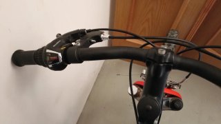 Bicicleta Rockrider 24 con telaio in alluminio