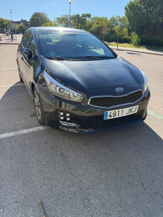 KIA Ceed 2015 1.6 CRDi VGT 136CV GT Line