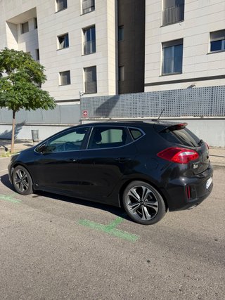 KIA Ceed 2015 1.6 CRDi VGT 136CV GT Line