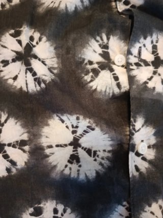 Camisa H&M Estampada Negra y Blanca
