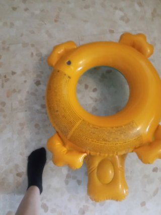 Flotador infantil cocodrilo azul