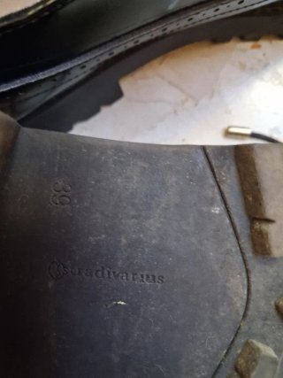 Zapatos de vestir Stradivarius negros