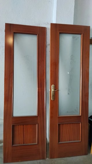 Puerta de interior de madera
