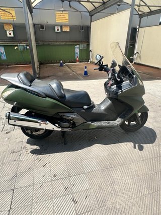 Honda EJS400D Maxi Scooter Verde