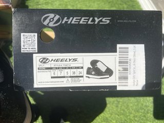 Zapatillas Heelys Talla 38.5 Negro/Plata