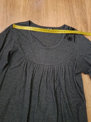 Vestido Natura gris bordado negro Talla XL