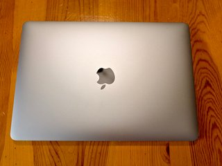 MacBook Pro M2 16GB RAM Argento