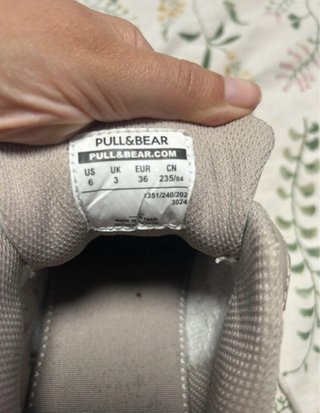 Zapatillas Pull&Bear grises y rosas