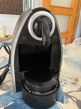 Cafetera Nespresso Krups Gris