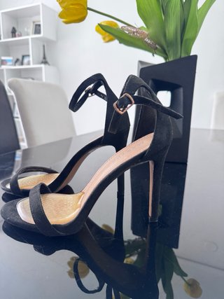 Sandalias tacón alto negras