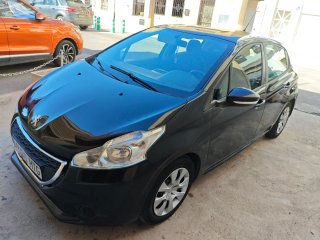 Peugeot 208 2013