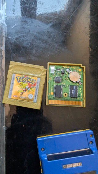 Game Boy Color Pikachu Edición Limitada