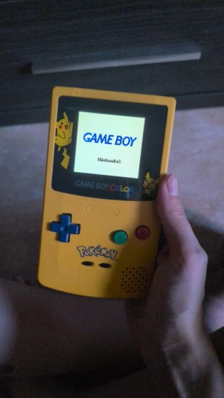 Game Boy Color Pikachu Edición Limitada
