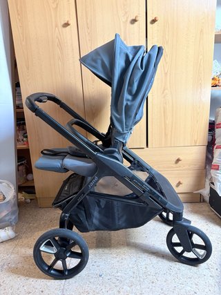 Trío Jané Keep: Capazo, Silla y Asiento Coche