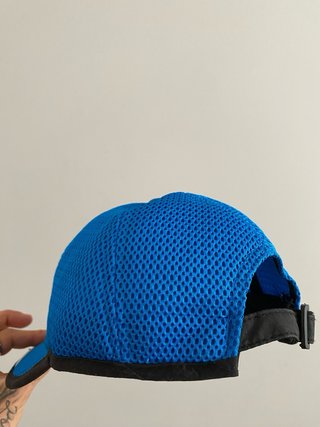 Cappello blu con scritta Thailand