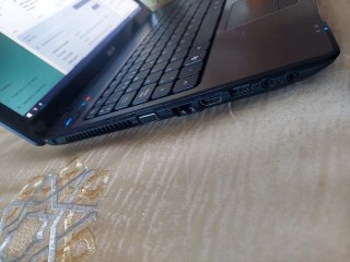 Portátil Acer Aspire 5551G