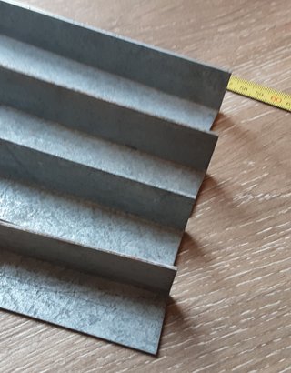 ÁNGULOS (4) GALVANIZADOS