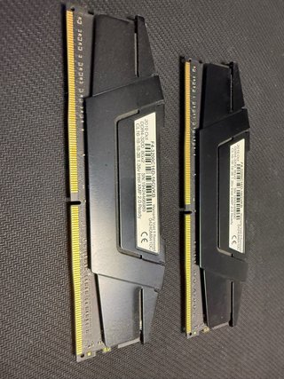 2x G.Skill Ripjaws V DDR4 8GB