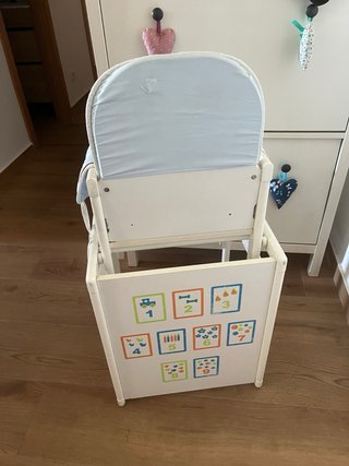 Trona Micuna convertible en mesita con silla