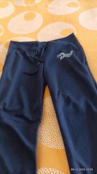 Chándal azul con pedrería