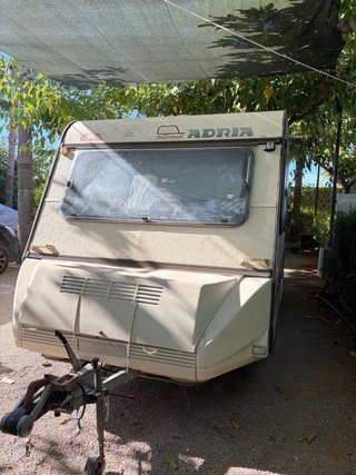 Caravana Adria - 750kg