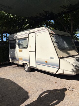 Caravana Adria - 750kg