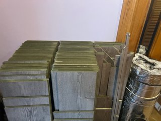 Tarima laminada AC5 y rodapie roble halti