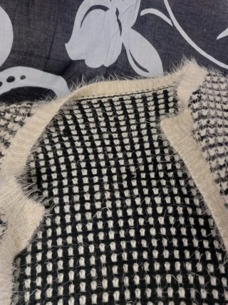 Cardigan in  Maglia Aperto Bianco Panna e Nero